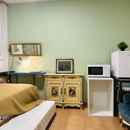 Mirador 2 Del Mercado Central - Habitacion Con Bano Privado En El Centro De La Ciudad Vella Valencia Ngoại thất bức ảnh