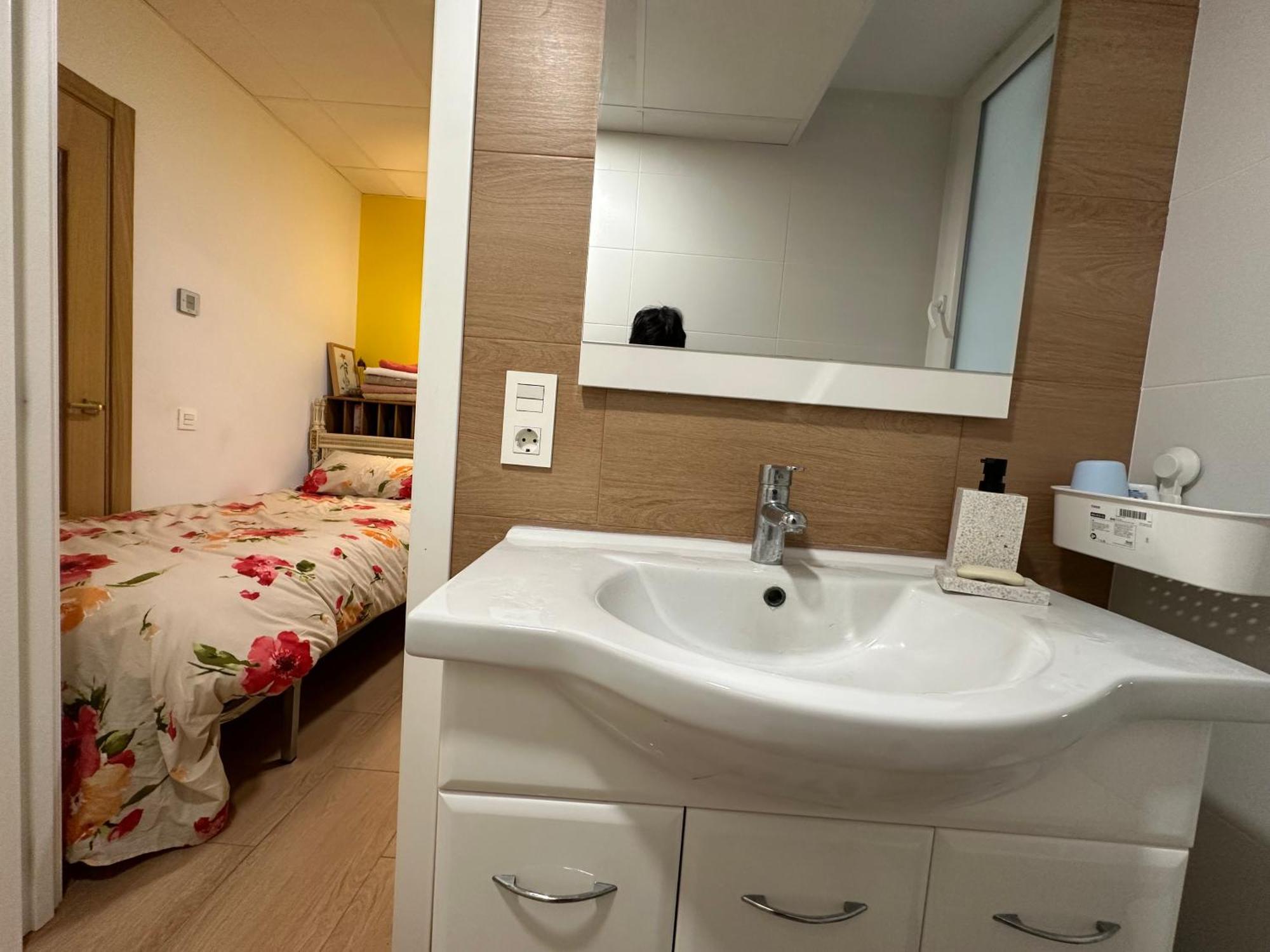 Mirador 2 Del Mercado Central - Habitacion Con Bano Privado En El Centro De La Ciudad Vella Valencia Ngoại thất bức ảnh