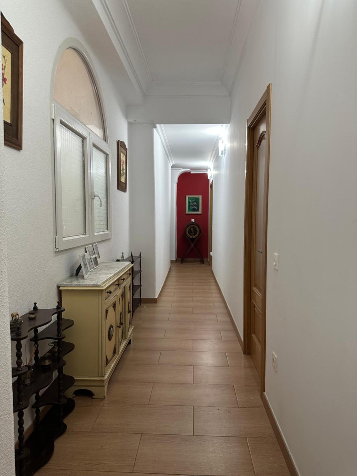 Mirador 2 Del Mercado Central - Habitacion Con Bano Privado En El Centro De La Ciudad Vella Valencia Ngoại thất bức ảnh
