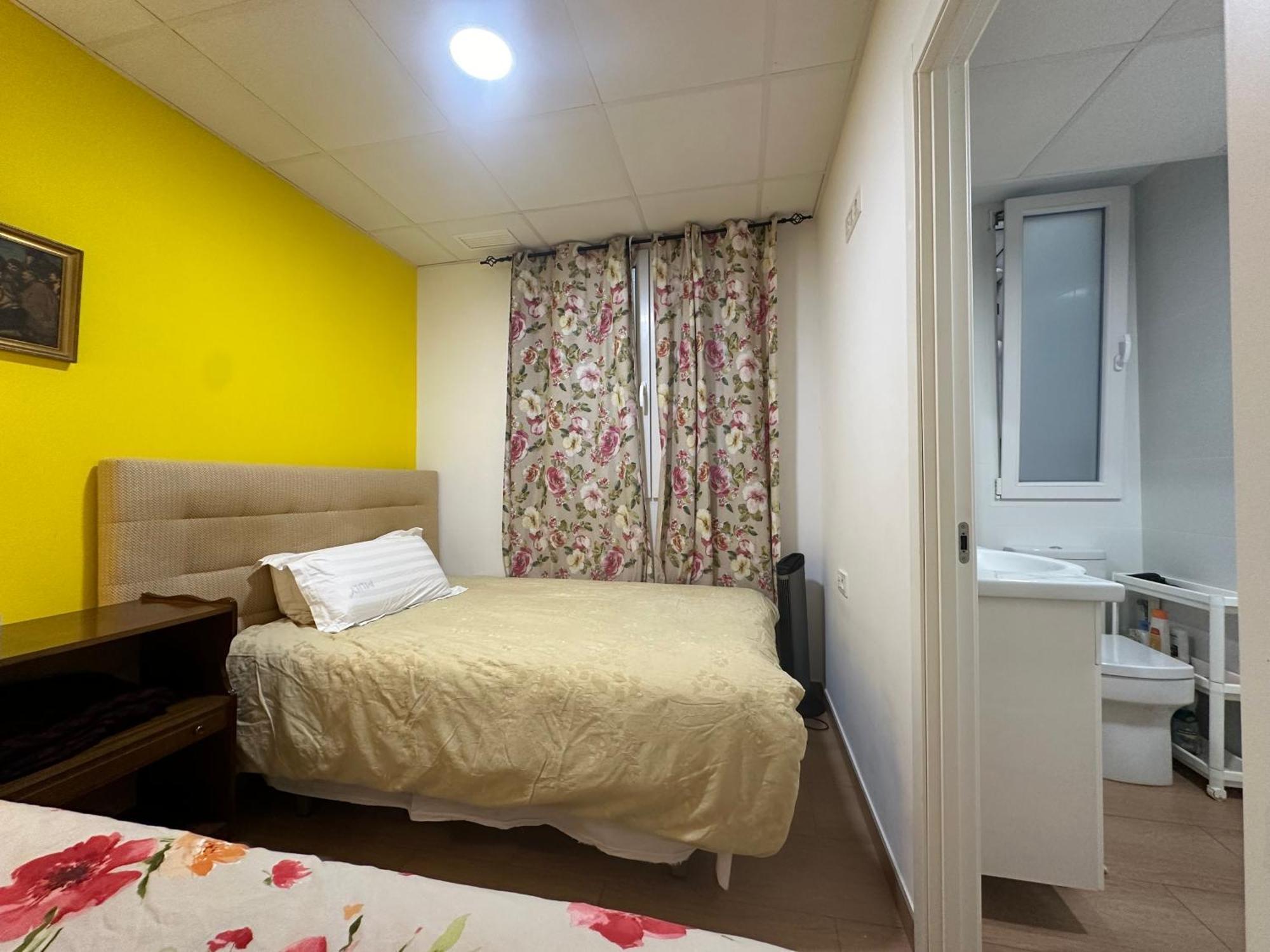 Mirador 2 Del Mercado Central - Habitacion Con Bano Privado En El Centro De La Ciudad Vella Valencia Ngoại thất bức ảnh