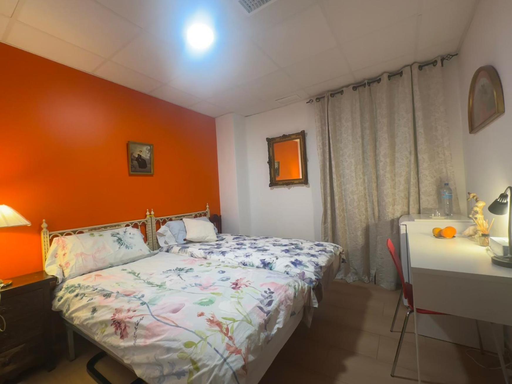 Mirador 2 Del Mercado Central - Habitacion Con Bano Privado En El Centro De La Ciudad Vella Valencia Ngoại thất bức ảnh