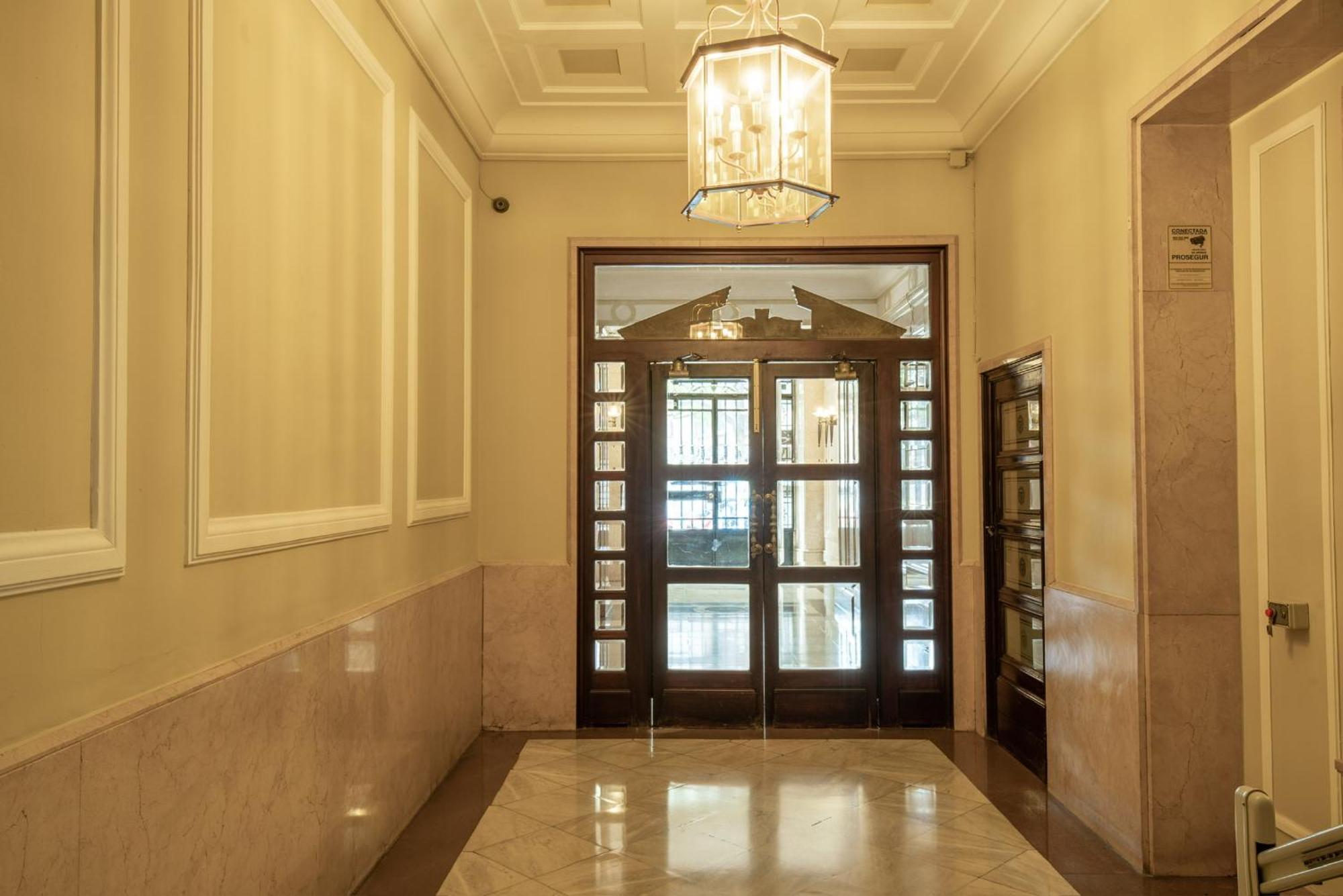 Mirador 2 Del Mercado Central - Habitacion Con Bano Privado En El Centro De La Ciudad Vella Valencia Ngoại thất bức ảnh