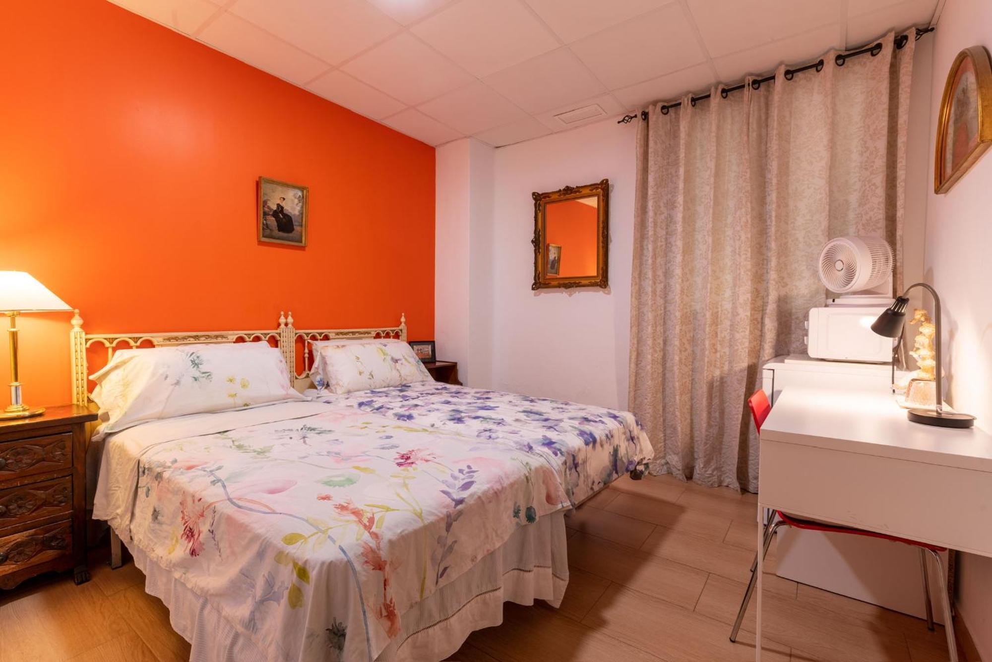 Mirador 2 Del Mercado Central - Habitacion Con Bano Privado En El Centro De La Ciudad Vella Valencia Ngoại thất bức ảnh